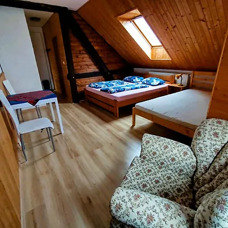 Na Majlante Pensjonat Miretice